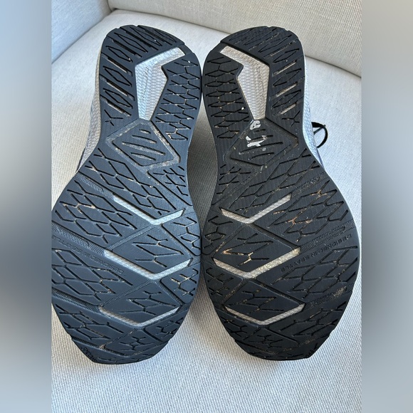 Brooks Levitate GTS 6 Womens Shoes Sz 8 B Road Running Athletic Black Sneakers - Picture 8 of 8